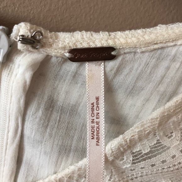 Free Poeple cream lace dress - Picture 2 of 3